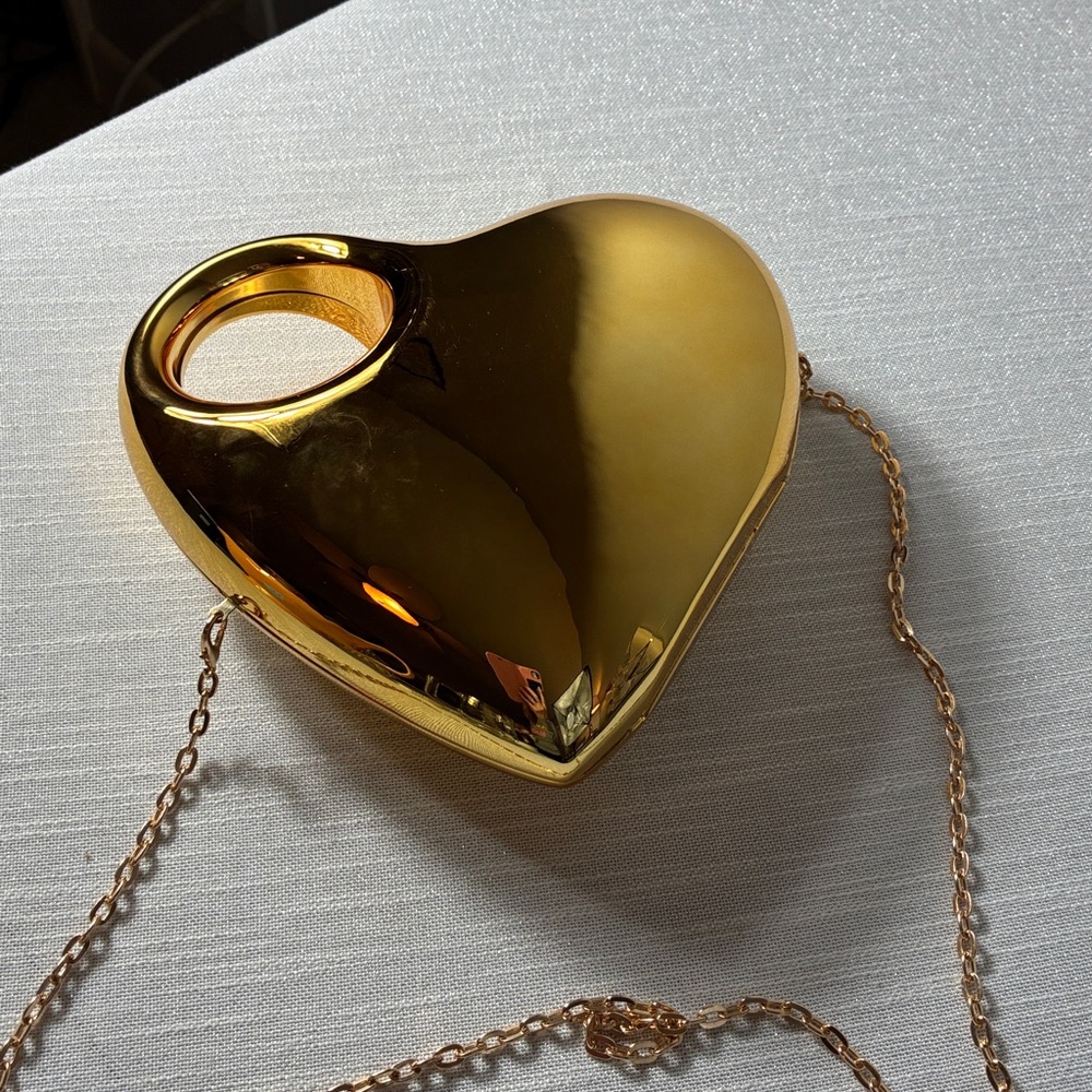 Gold Heart-Shaped Metallic Clutch Wristlet